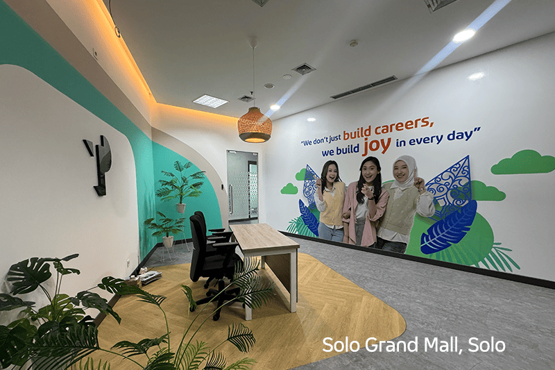 Interior lobby area of Solo Grand Mall.