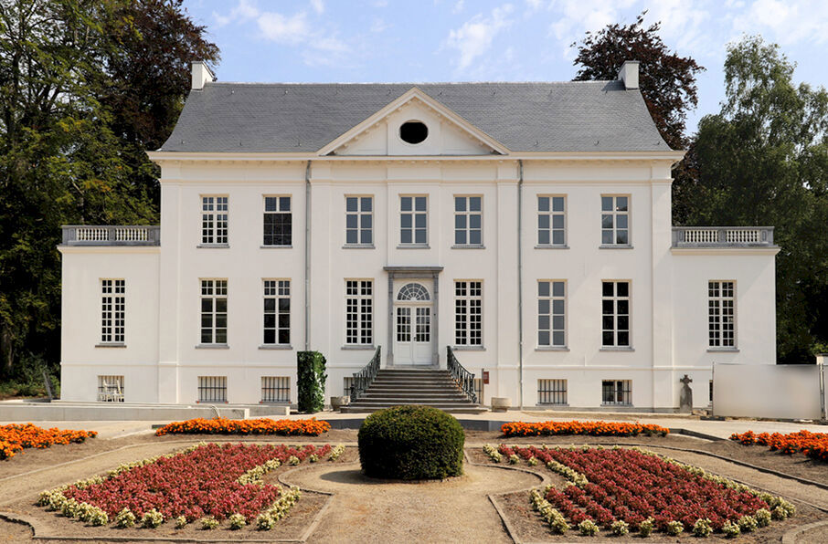 View of Kasteel Sint-Michiels castle.
